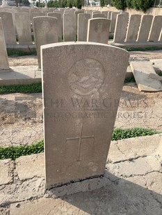 BAGHDAD (NORTH GATE) WAR CEMETERY - PINCHES, W